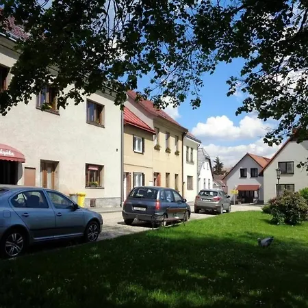 Vega Мотель Sezimovo Usti